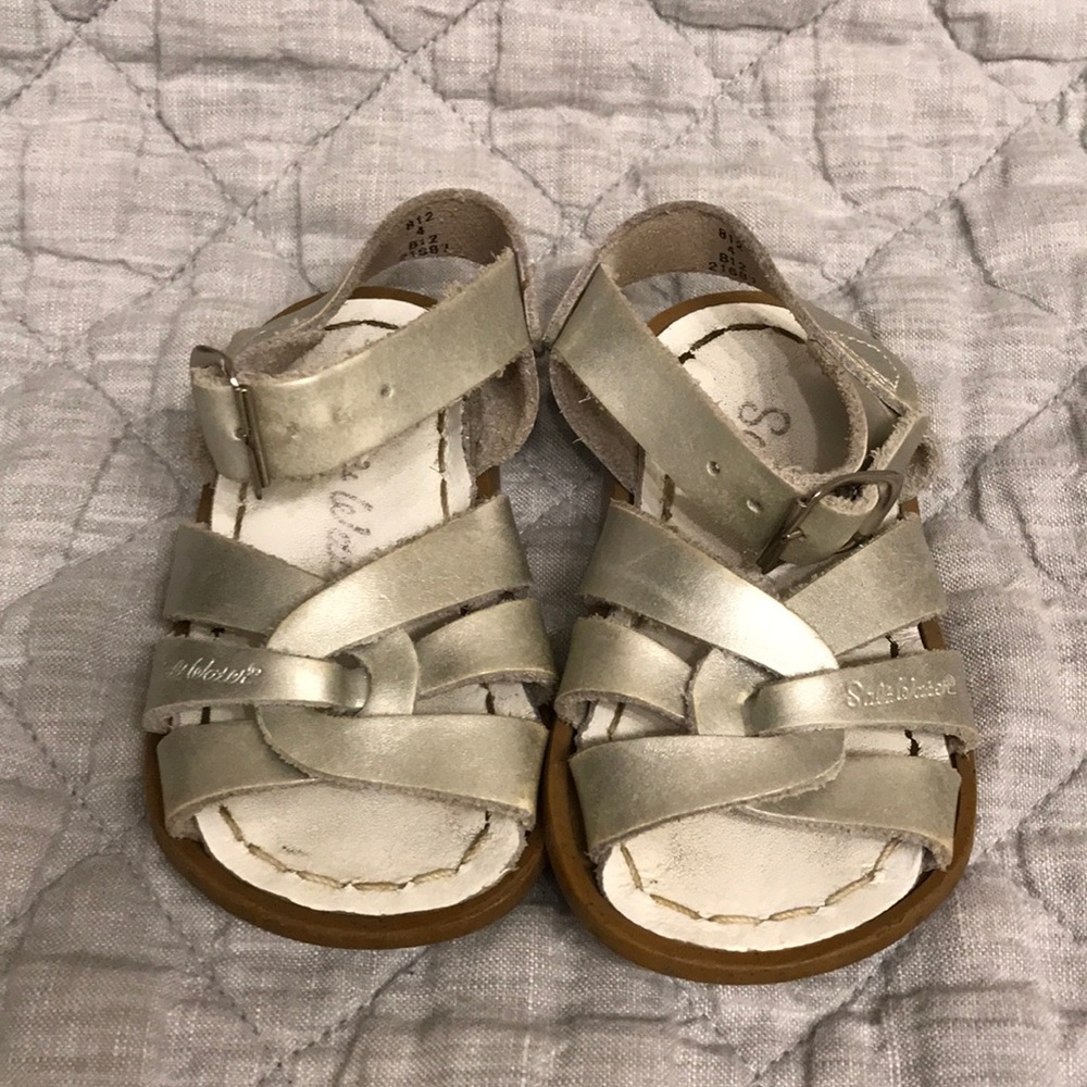 Saltwater sandals